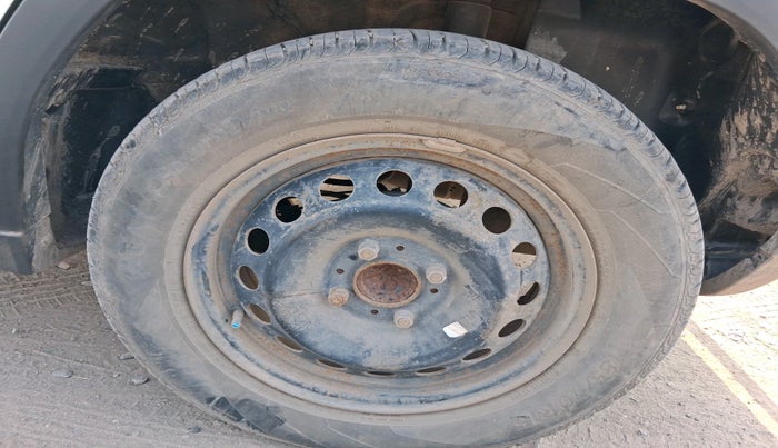 2023 Tata PUNCH PURE MT, Petrol, Manual, 25,788 km, tyre