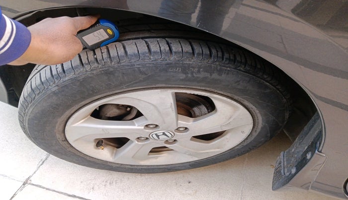 2015 Honda City 1.5L I-VTEC V MT, Petrol, Manual, 62,284 km, tyre