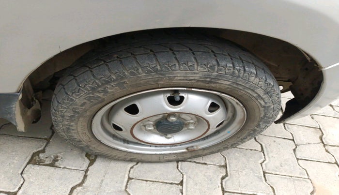 2010 Maruti Wagon R Duo DUO LXI LPG, Petrol, Manual, 94,669 km, tyre