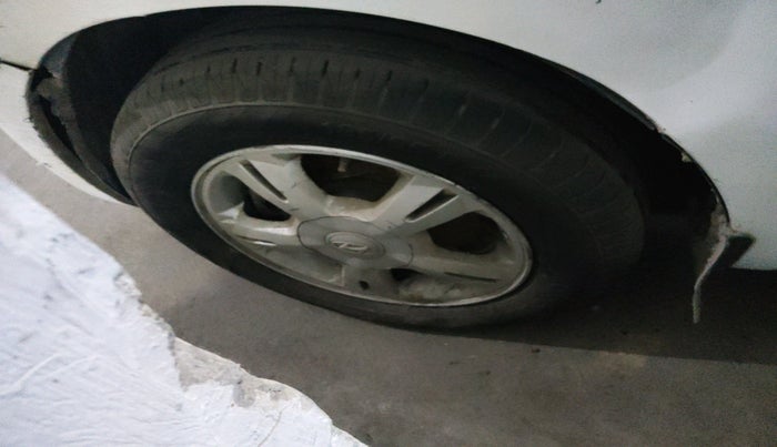 2010 Hyundai i20 ASTA 1.4 AT, Petrol, Automatic, 1,23,458 km, tyre