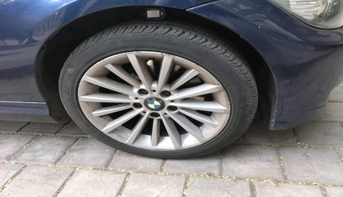 2011 BMW 3 Series 320d, Diesel, Automatic, 78,441 km, tyre