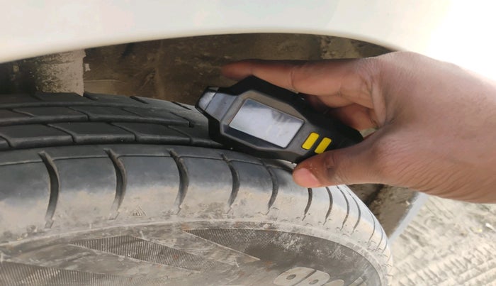 2019 Maruti New Wagon-R LXI CNG 1.0, Petrol, Manual, 48,102 km, tyre