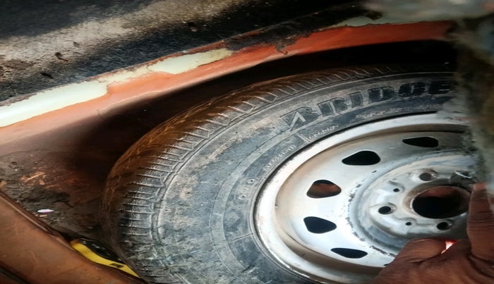 2017 Tata Tiago XM PETROL, Petrol, Manual, 68,637 km, tyre