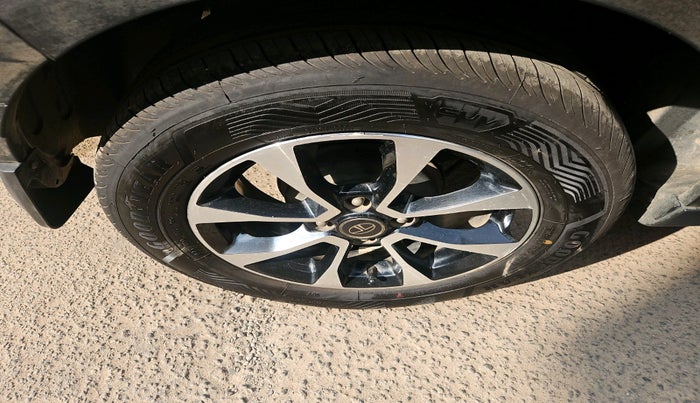 2021 Tata NEXON XZ PLUS DIESEL, Diesel, Manual, 1,30,220 km, tyre