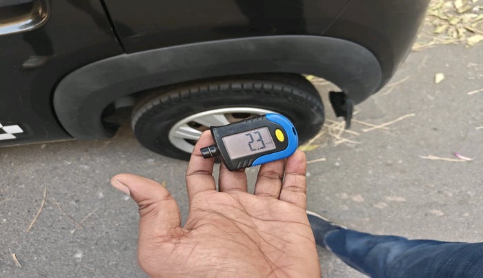 2016 Renault Kwid RXL, Petrol, Manual, 55,823 km, tyre