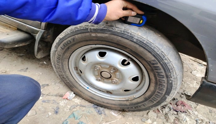 2017 Maruti Eeco 5 STR WITH A/C+HTR, Petrol, Manual, 94,887 km, tyre