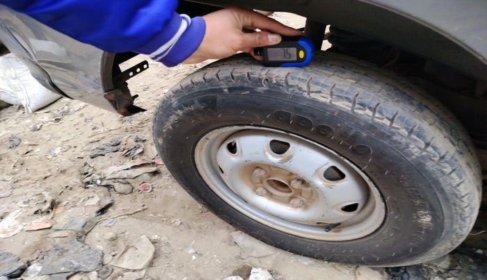 2017 Maruti Eeco 5 STR WITH A/C+HTR, Petrol, Manual, 94,887 km, tyre