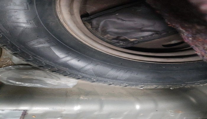 2017 Datsun Redi Go T (O), Petrol, Manual, 61,110 km, tyre