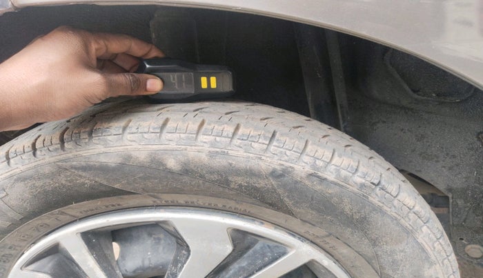 2017 Datsun Redi Go T (O), Petrol, Manual, 61,110 km, tyre