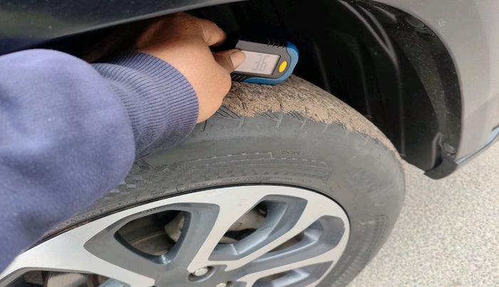 2022 Maruti Grand Vitara ZETA PLUS  HYBRID ECVT, Hybrid, Automatic, 90,256 km, tyre