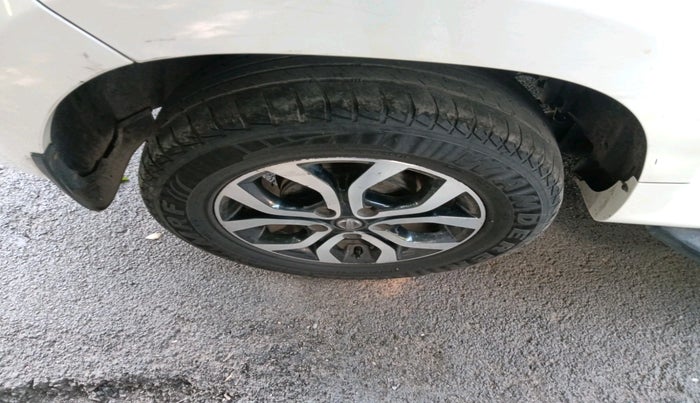 2018 Nissan Terrano  XL D Plus, Diesel, Manual, 1,11,069 km, tyre