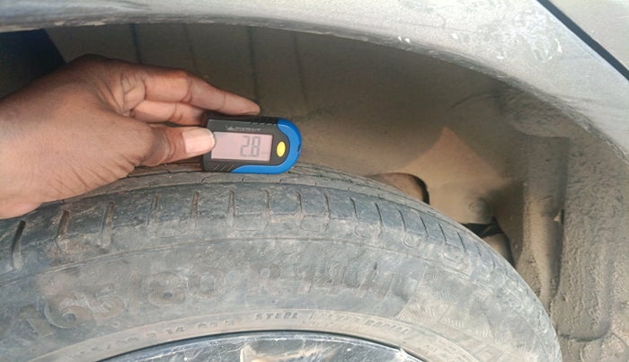 2019 Maruti Swift LXI, Petrol, Manual, 1,00,121 km, tyre