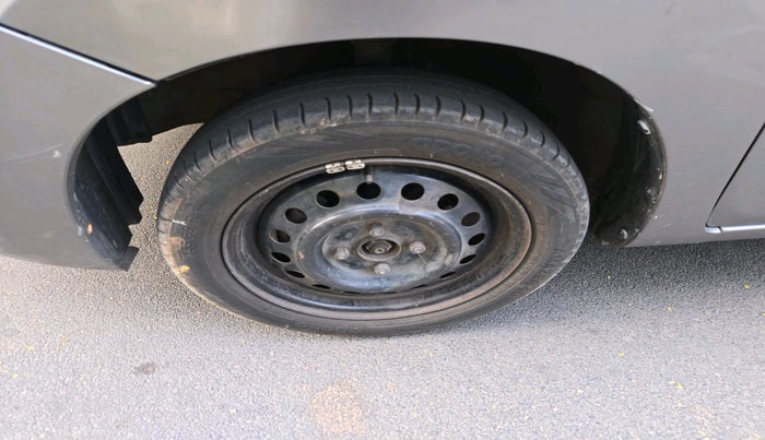 2015 Maruti Wagon R 1.0 VXI, Petrol, Manual, 93,473 km, tyre