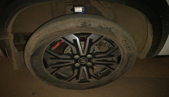 2022 Renault Kiger RXZ MT, Petrol, Manual, 29,378 km, tyre