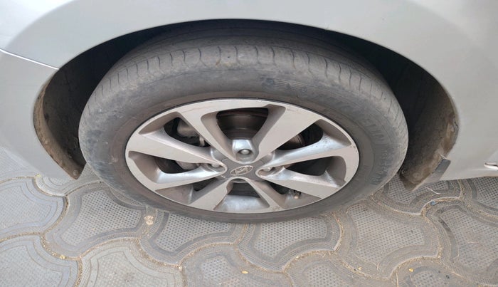 2017 Hyundai Elite i20 ASTA 1.4 CRDI (O), Diesel, Manual, 1,38,561 km, tyre