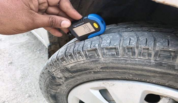 2013 Hyundai i10 ERA 1.1, Petrol, Manual, 36,133 km, tyre