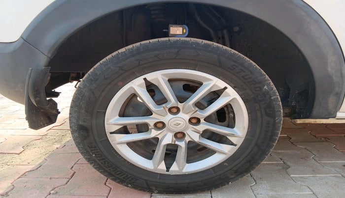 2021 Renault TRIBER RXL MT, Petrol, Manual, 54,108 km, tyre