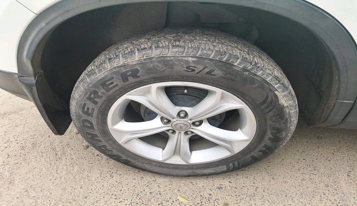 2019 Tata Harrier XZ 2.0L, Diesel, Manual, 1,15,624 km, tyre