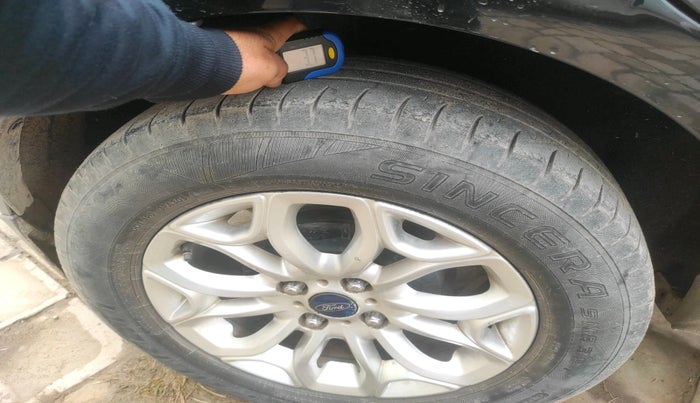 2017 Ford Ecosport TITANIUM 1.5L DIESEL, Diesel, Manual, 1,41,436 km, tyre