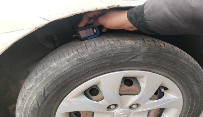 2016 Hyundai Elite i20 SPORTZ 1.4 CRDI, Diesel, Manual, 2,01,007 km, tyre