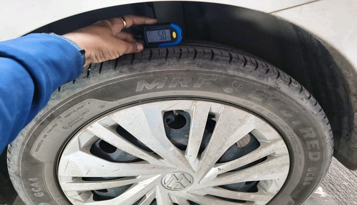 2022 Volkswagen VIRTUS COMFORTLINE TSI 1.0 MT, Petrol, Manual, 33,069 km, tyre