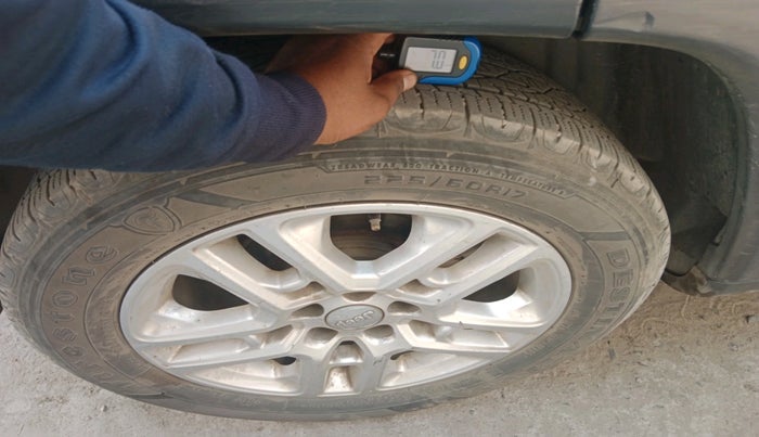 2018 Jeep Compass LIMITED 2.0 DIESEL, Diesel, Manual, 2,10,982 km, tyre