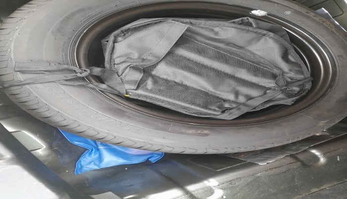 2025 Tata NEXON SMART 1.2 PETROL, Petrol, Manual, 6,998 km, tyre