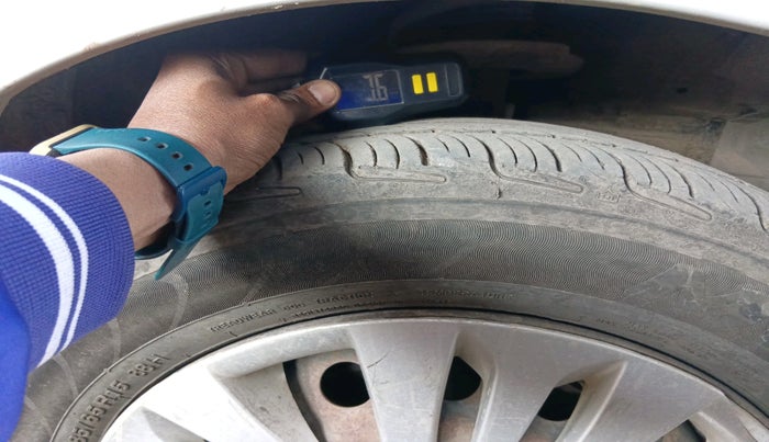 2013 Maruti Ertiga VDI, Diesel, Manual, 2,15,358 km, tyre