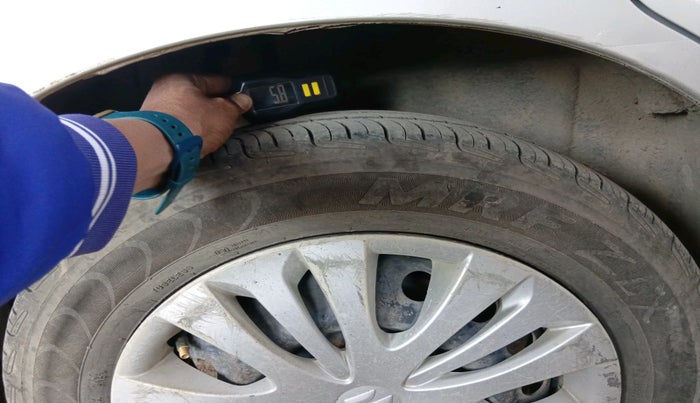 2013 Maruti Ertiga VDI, Diesel, Manual, 2,15,358 km, tyre