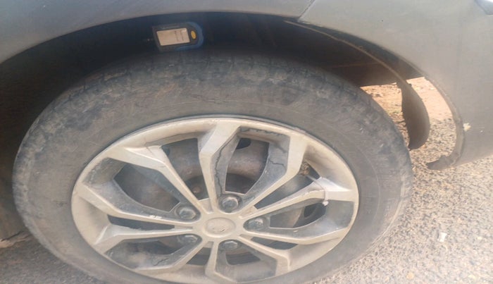 2010 Tata Indigo Marina LS BS-III, Diesel, Manual, 1,65,900 km, tyre