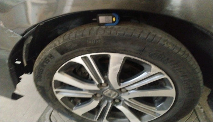 2017 Honda City 1.5L I-DTEC V, Diesel, Manual, 2,62,551 km, tyre