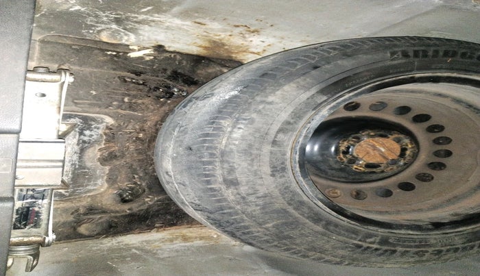 2017 Honda City 1.5L I-DTEC V, Diesel, Manual, 2,62,551 km, tyre