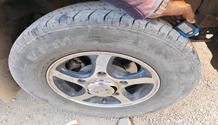 2014 Mahindra Scorpio LX, Diesel, Manual, 1,31,293 km, tyre