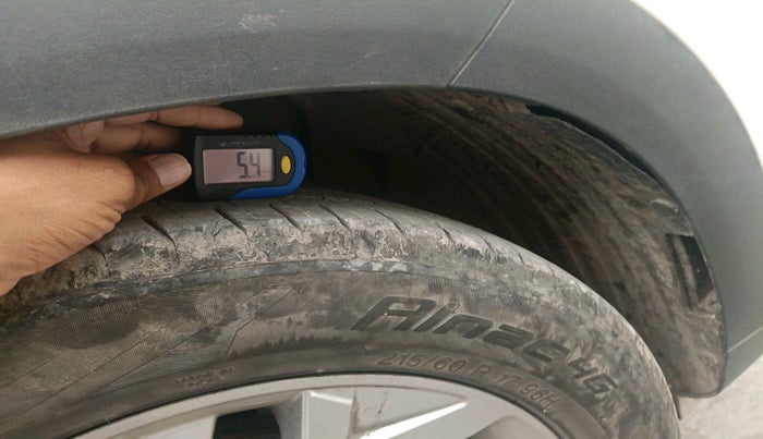 2023 Hyundai Creta SX IVT 1.5 PETROL, Petrol, Automatic, 39,713 km, tyre