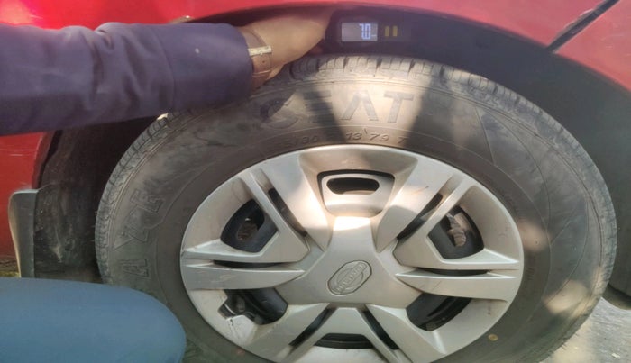 2017 Datsun Redi Go T (O), Petrol, Manual, 68,610 km, tyre