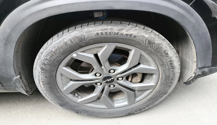 2024 KIA SELTOS HTX 1.5 Diesel MT, Diesel, Manual, 29,471 km, tyre