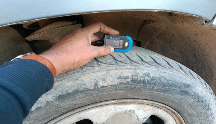 2013 Renault Duster 85 PS RXE DIESEL, Diesel, Manual, 2,04,610 km, tyre