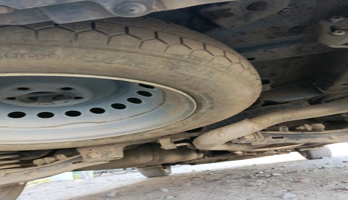 2022 Mahindra XUV700 MX D MT 5 STR, Diesel, Manual, 1,13,689 km, tyre