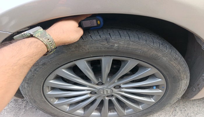 2016 Maruti Ciaz ZXI+ AT, Petrol, Automatic, 61,776 km, tyre