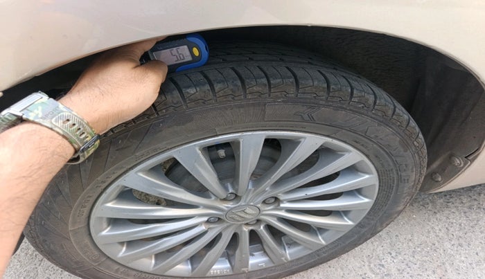 2016 Maruti Ciaz ZXI+ AT, Petrol, Automatic, 61,776 km, tyre