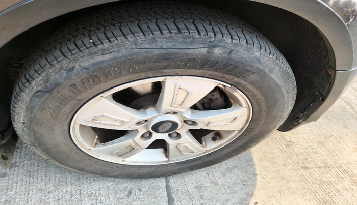 2013 Mahindra XUV500 W8, Diesel, Manual, 63,522 km, tyre