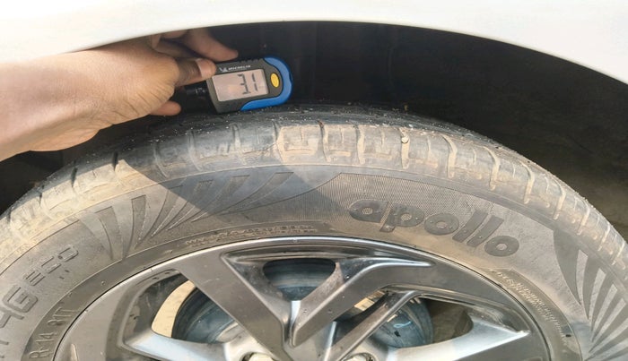 2021 Hyundai GRAND I10 NIOS SPORTZ AMT 1.2 KAPPA VTVT, Petrol, Automatic, 41,341 km, tyre