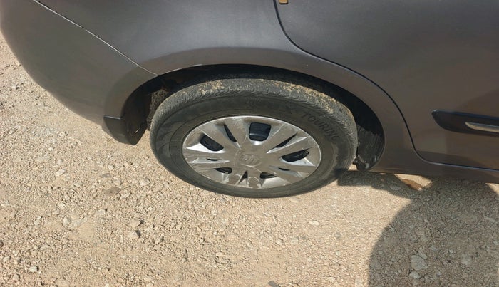 2012 Maruti Swift Dzire VXI, Petrol, Manual, 1,35,244 km, tyre