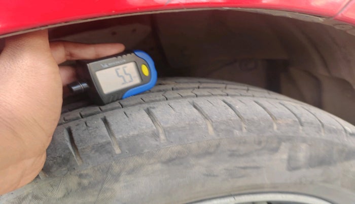 2013 Honda Brio S MT, Petrol, Manual, 93,920 km, tyre