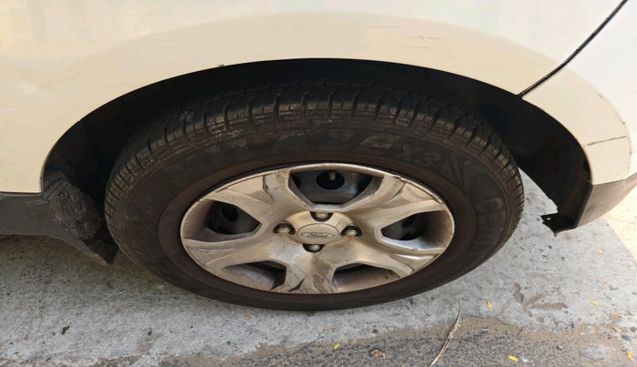 2016 Ford Ecosport TREND 1.5L DIESEL, Diesel, Manual, 1,70,754 km, tyre