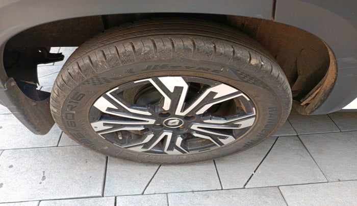 2022 Renault Kiger RXZ MT, Petrol, Manual, 43,367 km, tyre