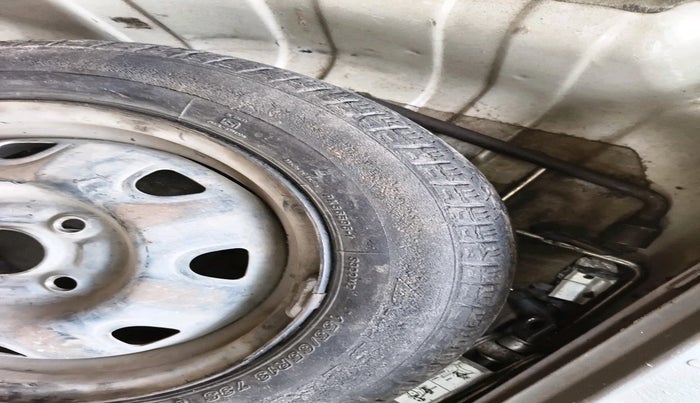 2014 Maruti Alto K10 VXI, Petrol, Manual, 53,202 km, tyre