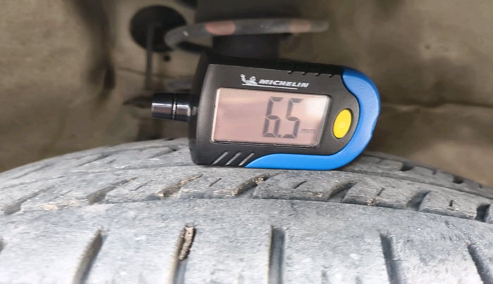 2014 Maruti Alto K10 VXI, Petrol, Manual, 53,202 km, tyre