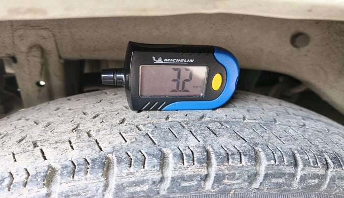 2014 Maruti Alto K10 VXI, Petrol, Manual, 53,202 km, tyre