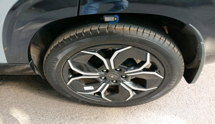 2024 Tata Curvv Accomplished S 1.2 Petrol 7DCA, Petrol, Automatic, 29,419 km, tyre